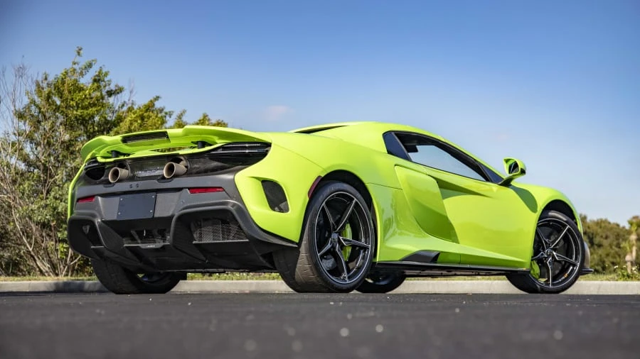 2016 McLaren 675LT Spider - Image 9 of 13