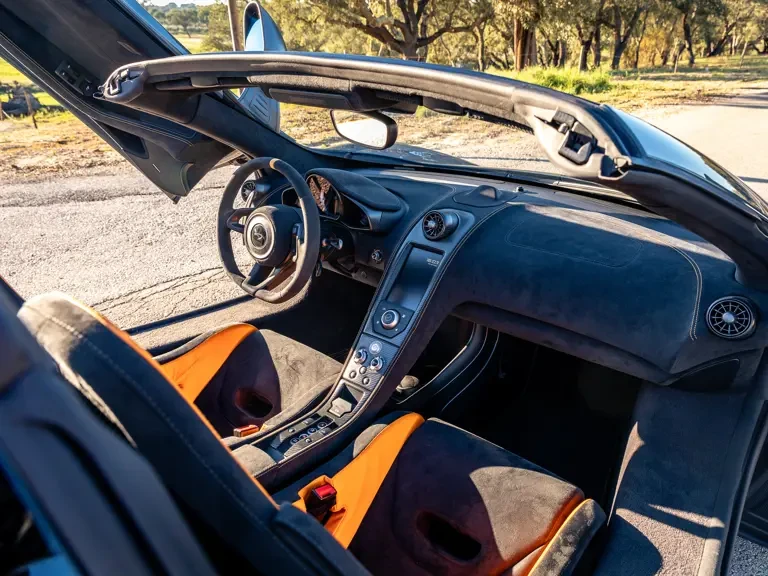 2016 McLaren 675LT Spider - Image 16 of 31