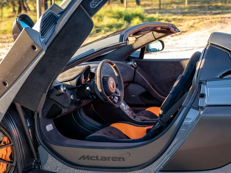 2016 McLaren 675LT Spider - Image 10 of 31