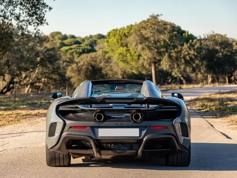 2016 McLaren 675LT Spider - Image 9 of 31