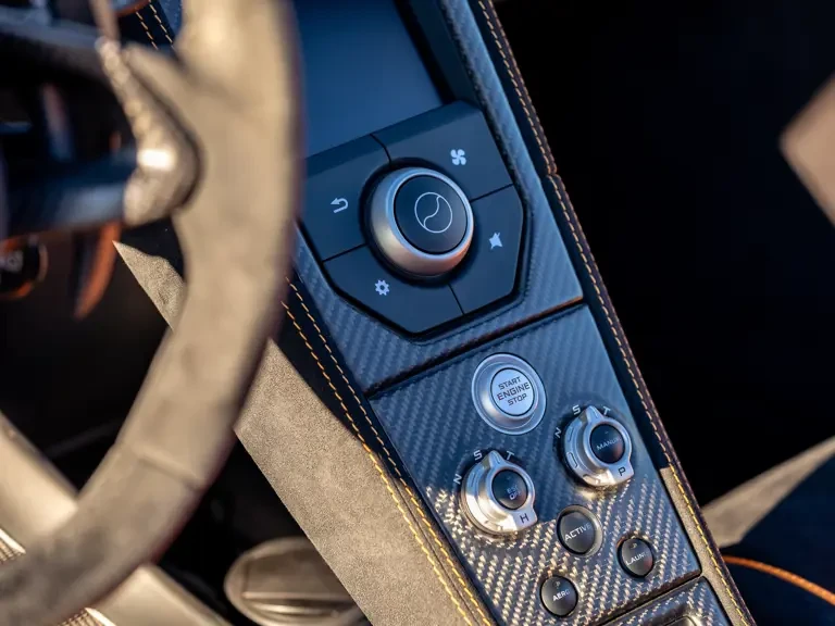 2016 McLaren 675LT Spider - Image 21 of 31