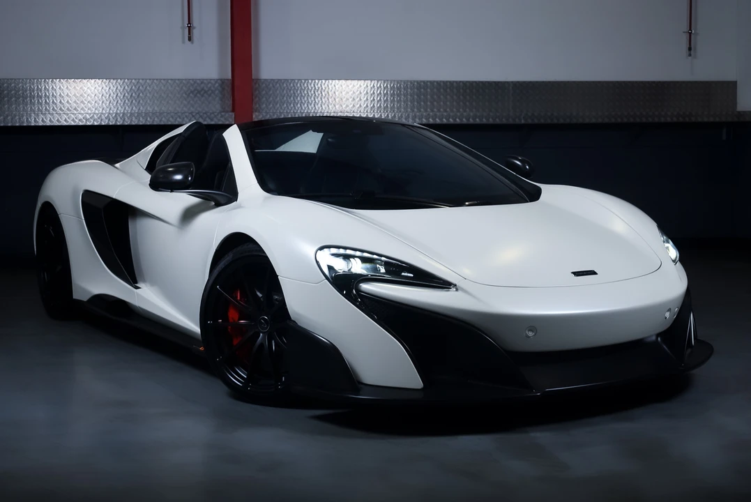 2016 McLaren 675LT Spider - Image 5 of 31