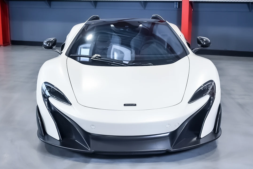 2016 McLaren 675LT Spider - Image 3 of 31