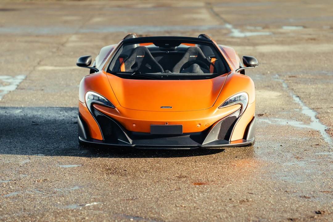 2016 McLaren 675LT Spider - Image 9 of 21