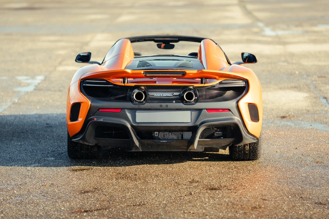 2016 McLaren 675LT Spider - Image 5 of 21