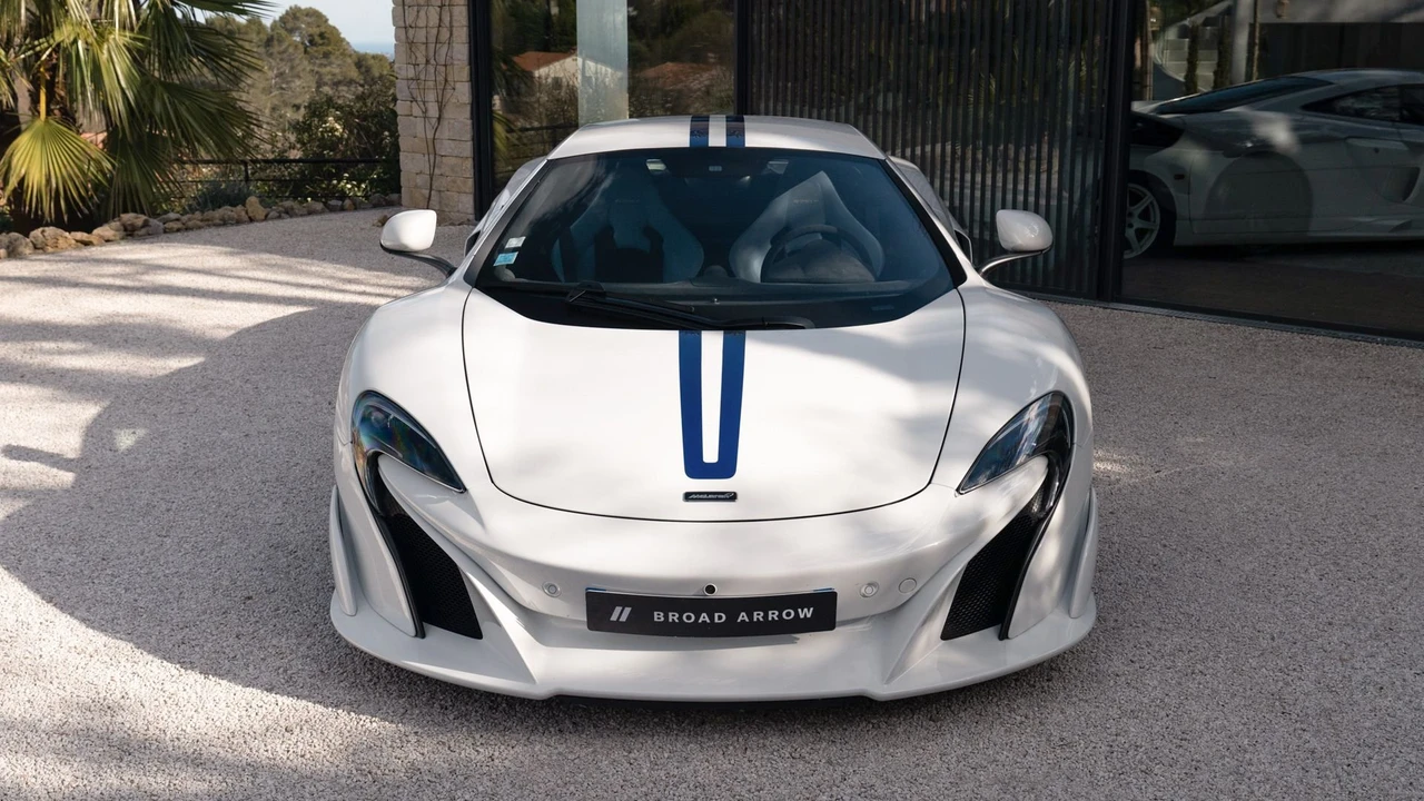 2016 McLaren 675LT Coupe - Image 6 of 31