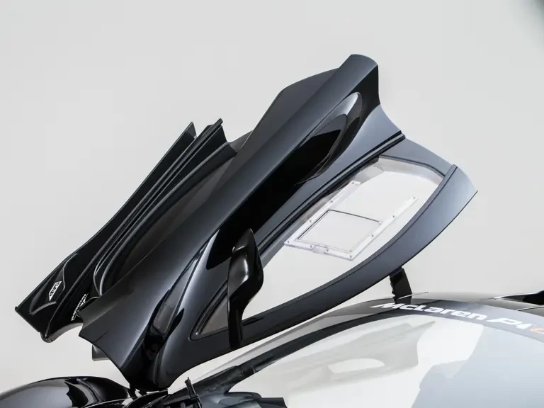 2016 McLaren P1 - Image 24 of 31