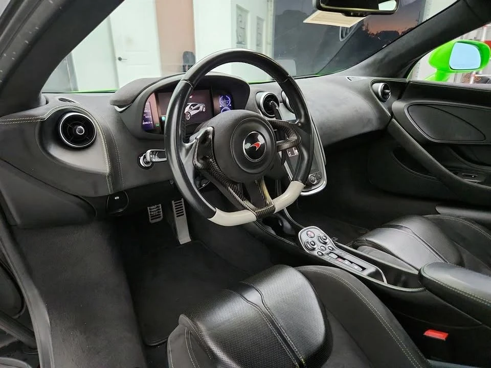 2016 McLaren 570S - Image 13 of 20