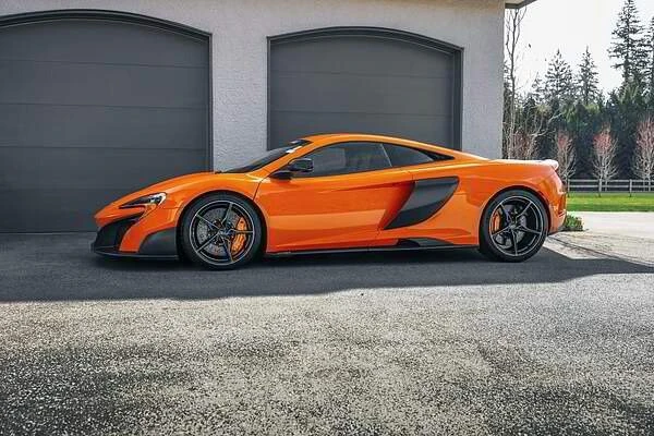 2016 McLaren 675LT Coupe - Image 7 of 17