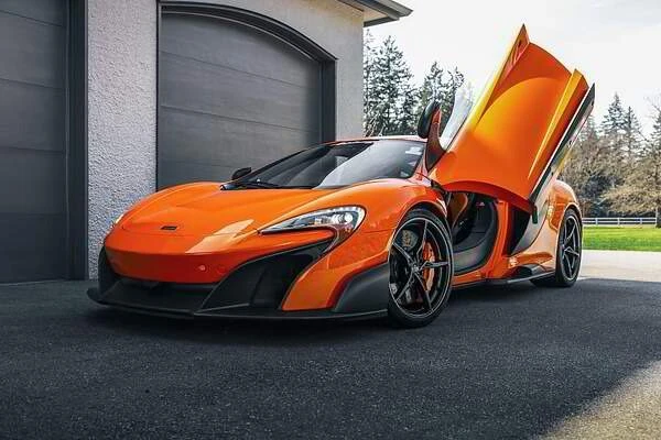 2016 McLaren 675LT Coupe - Image 4 of 17