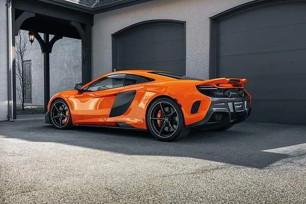 2016 McLaren 675LT Coupe - Image 6 of 17