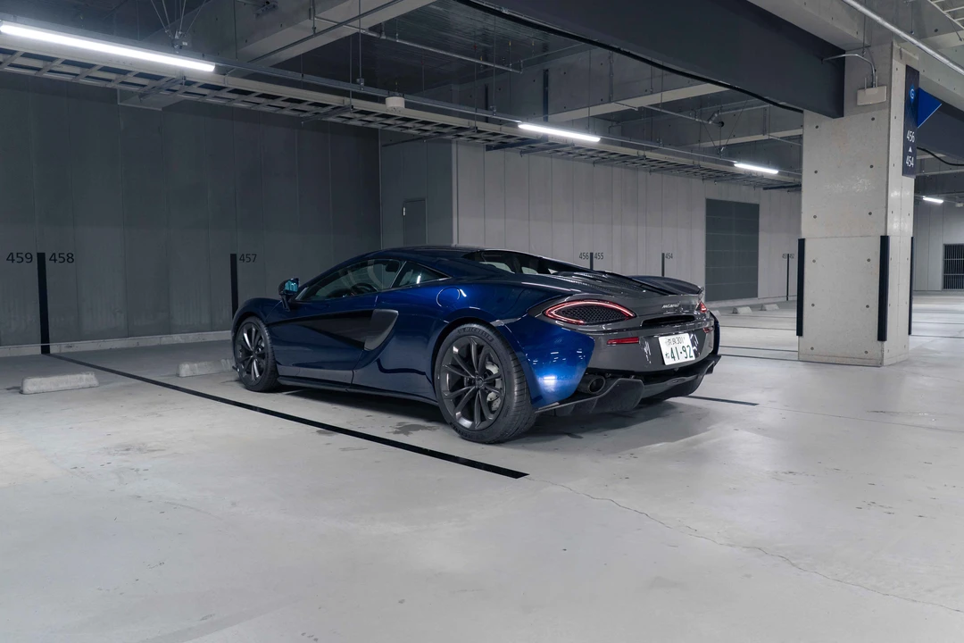 2016 McLaren 570S - Image 5 of 31