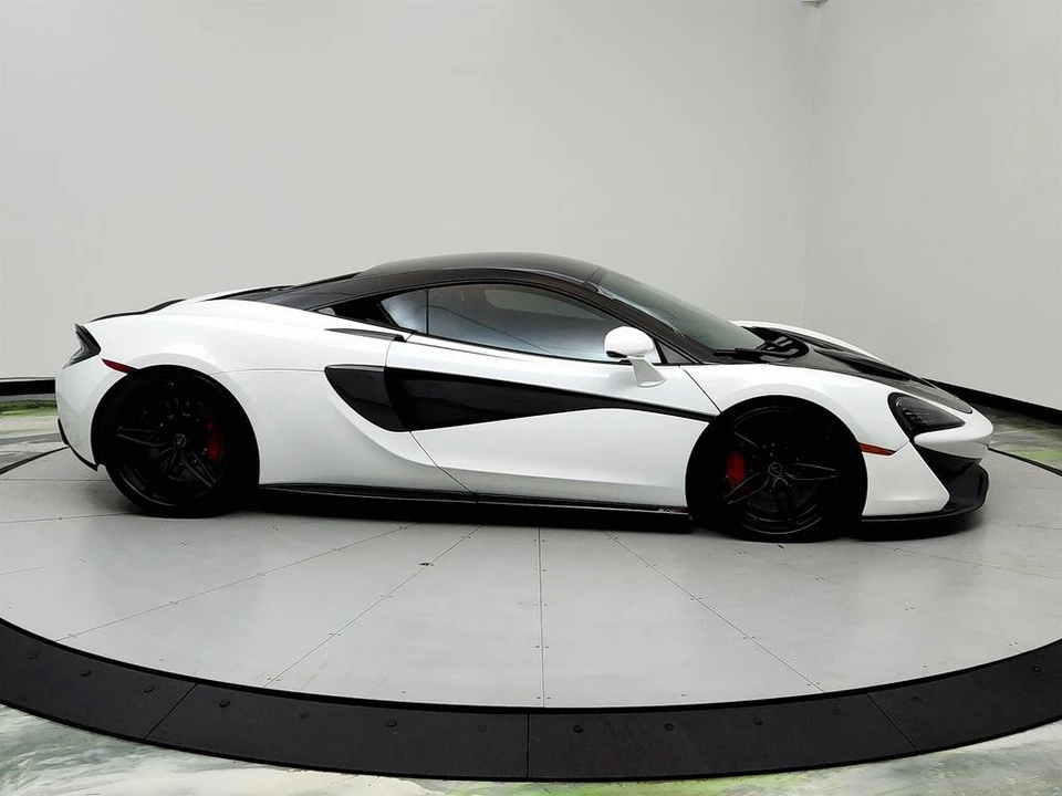 2016 McLaren 570S - Image 4 of 12