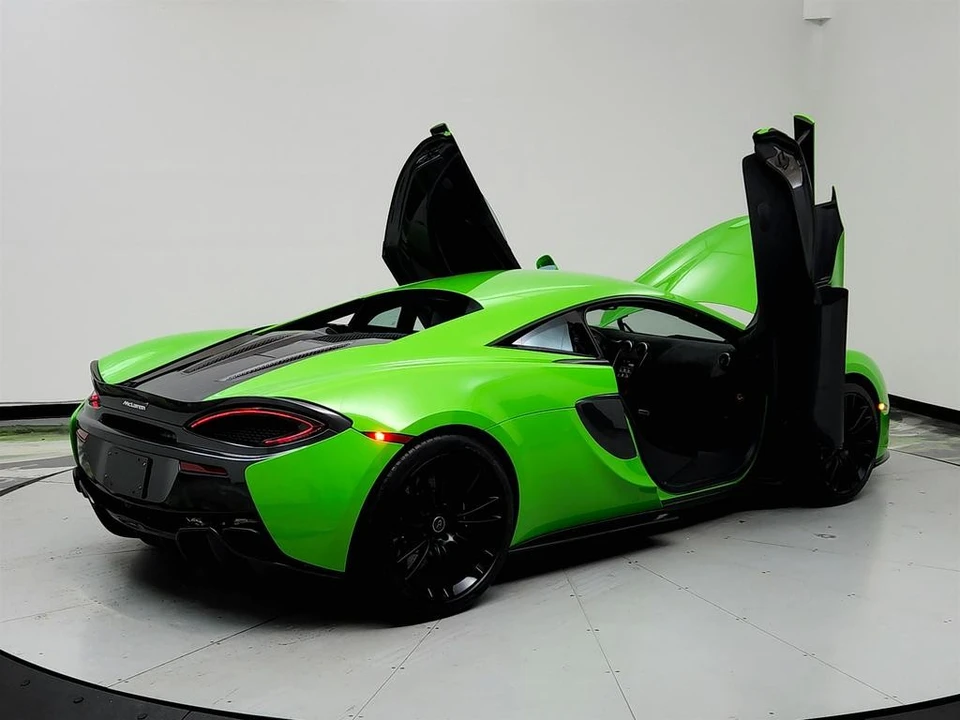 2016 McLaren 570S - Image 11 of 12