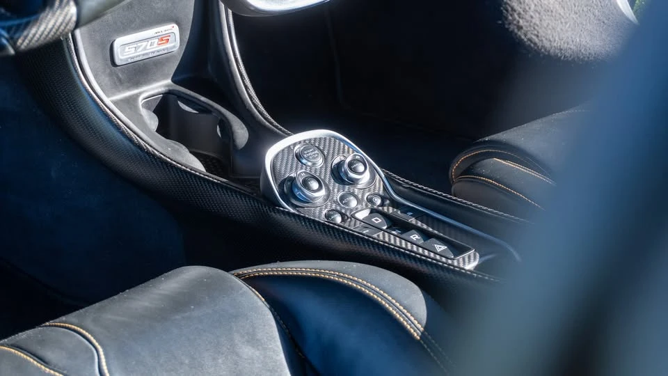 2016 McLaren 570S - Image 17 of 19