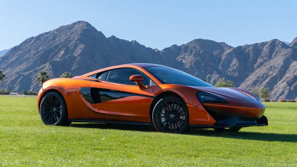 2016 McLaren 570S - Image 2 of 19