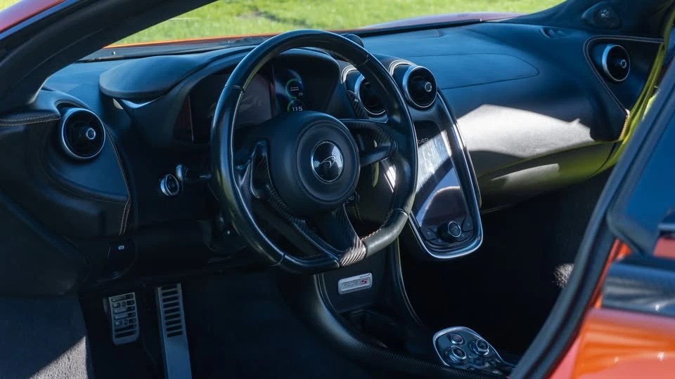 2016 McLaren 570S - Image 15 of 19
