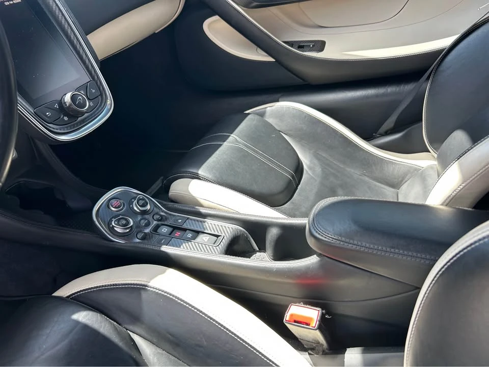 2016 McLaren 570S - Image 10 of 16