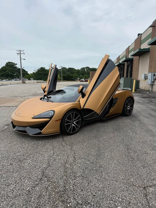 2016 McLaren 570S - Image 3 of 17
