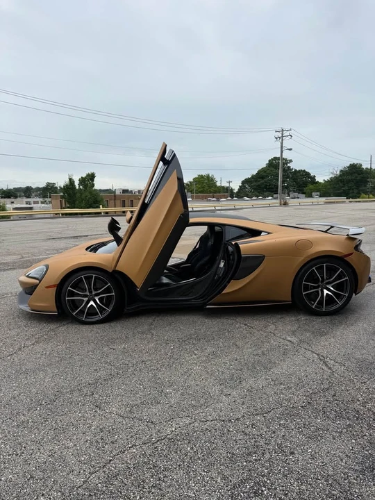 2016 McLaren 570S - Image 4 of 17