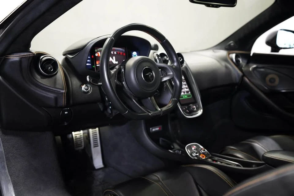 2016 McLaren 570S - Image 14 of 20