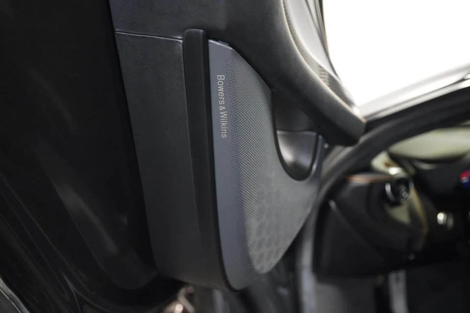 2016 McLaren 570S - Image 13 of 20