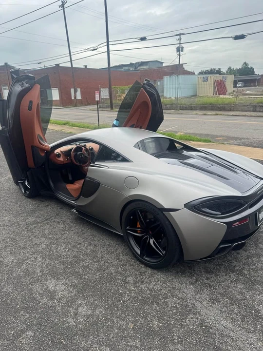 2016 McLaren 570S - Image 14 of 18