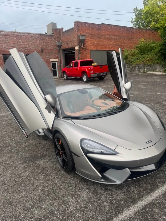 2016 McLaren 570S - Image 9 of 18