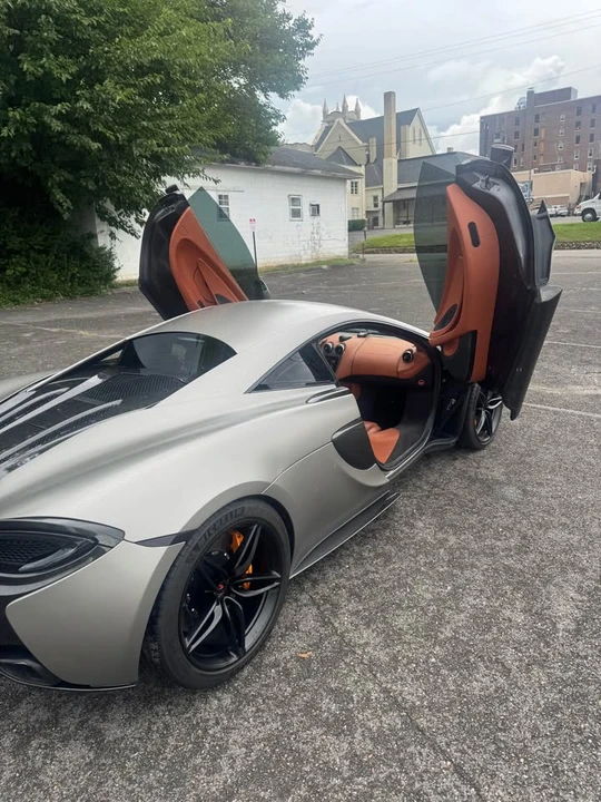 2016 McLaren 570S - Image 12 of 18