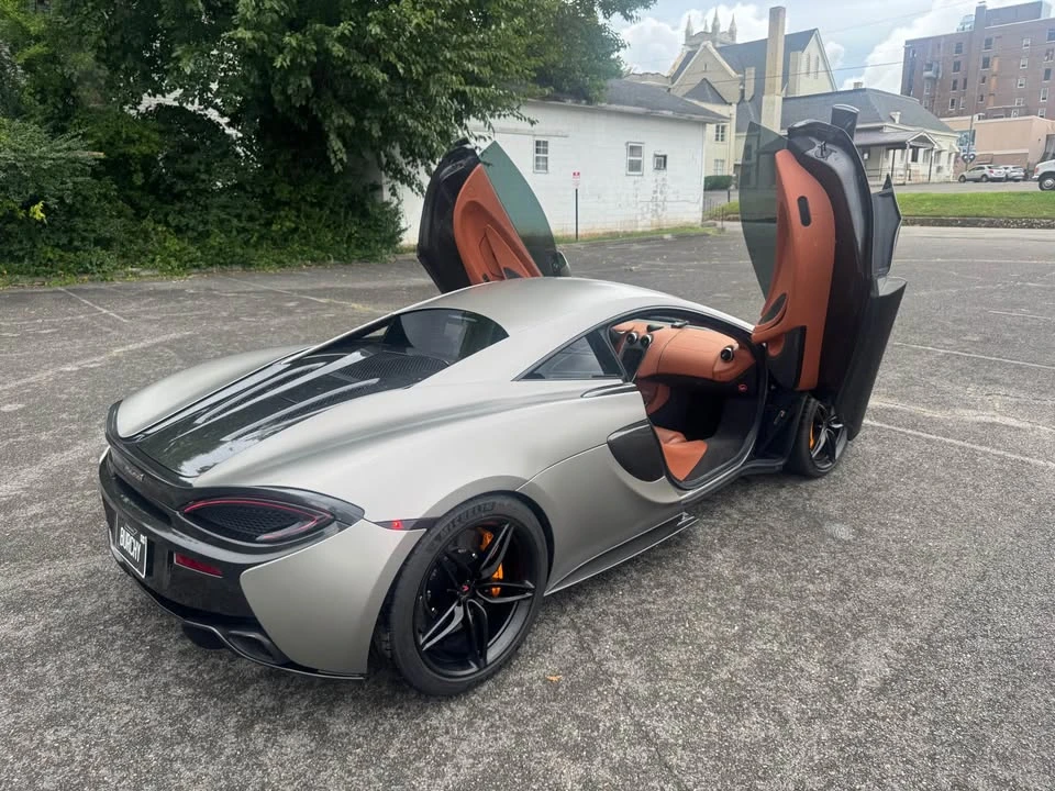 2016 McLaren 570S - Image 18 of 18