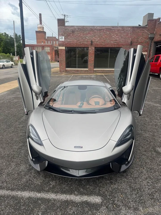 2016 McLaren 570S - Image 11 of 18