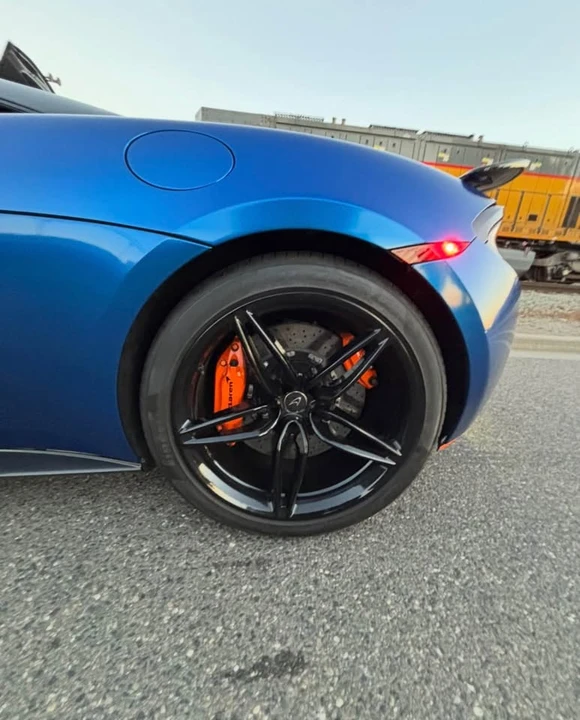 2016 McLaren 570S - Image 9 of 12