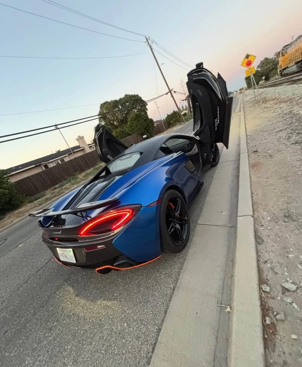 2016 McLaren 570S - Image 7 of 12
