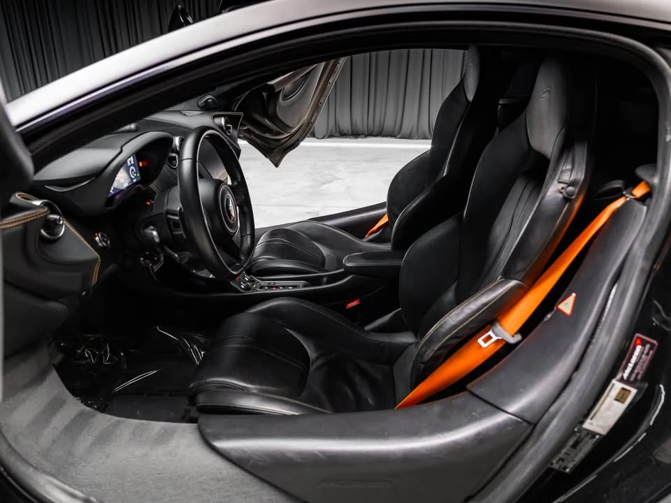 2016 McLaren 570S - Image 9 of 20