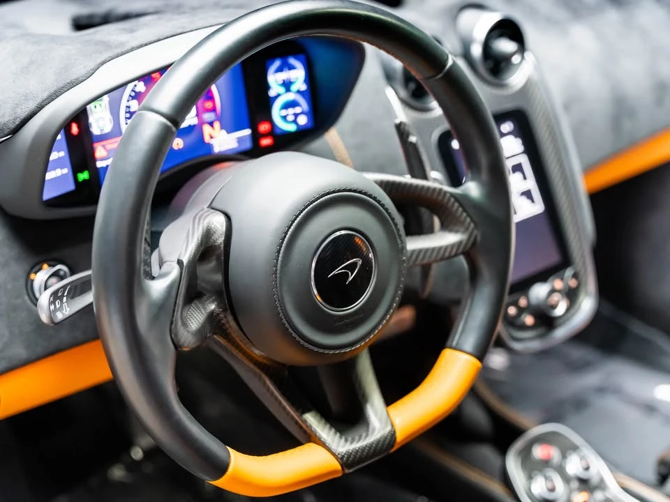 2016 McLaren 570S - Image 9 of 19