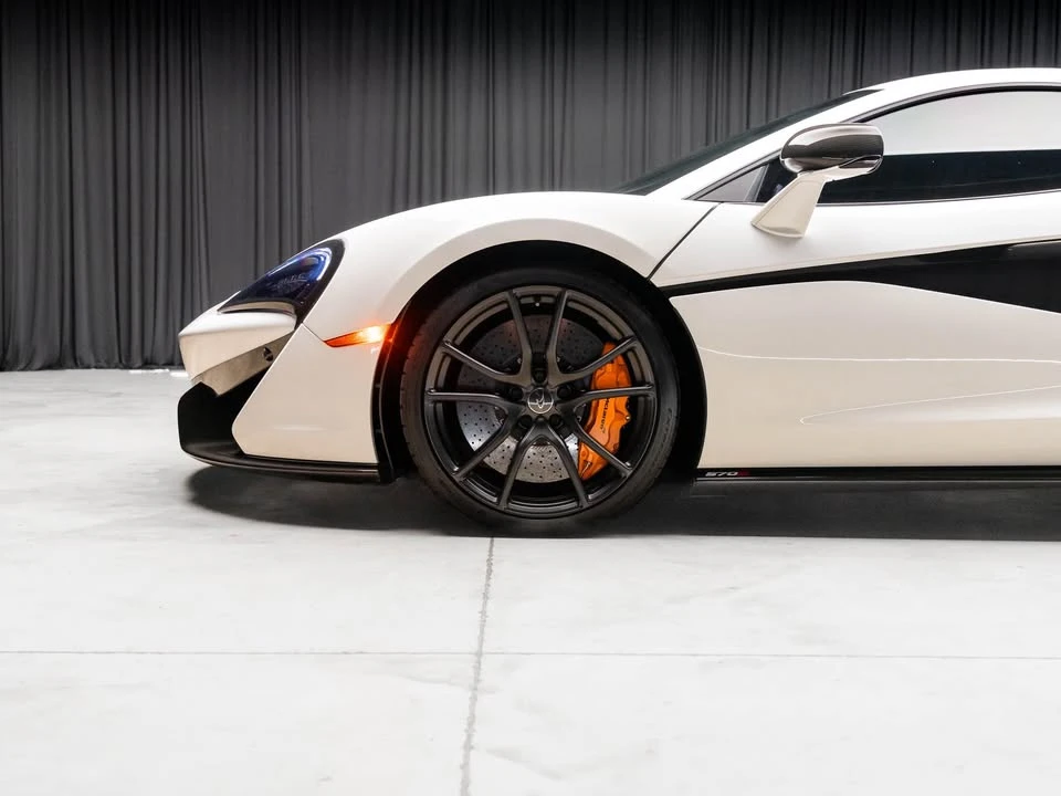 2016 McLaren 570S - Image 14 of 19