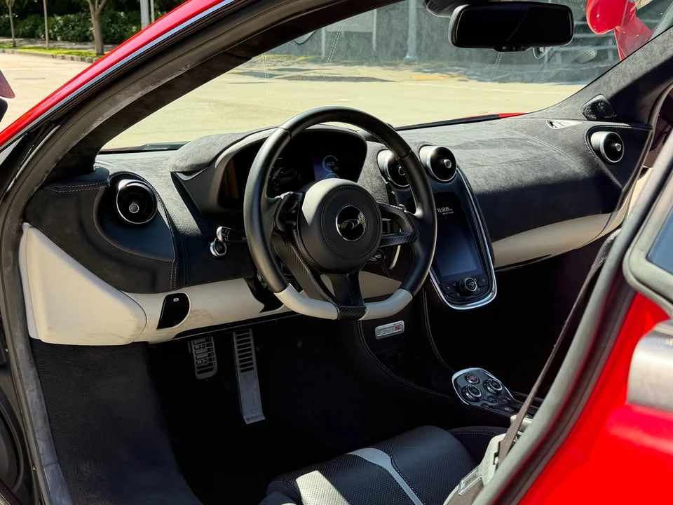 2016 McLaren 570S - Image 9 of 16