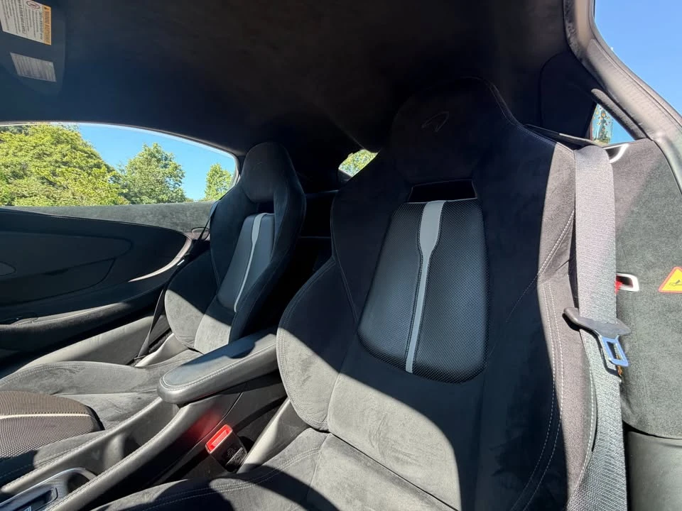 2016 McLaren 570S - Image 11 of 16