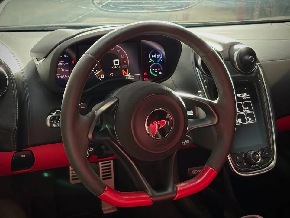 2016 McLaren 570S - Image 16 of 18