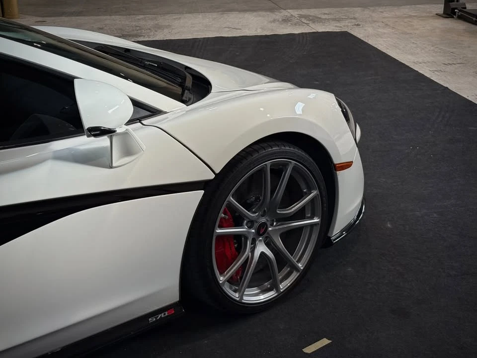 2016 McLaren 570S - Image 4 of 18