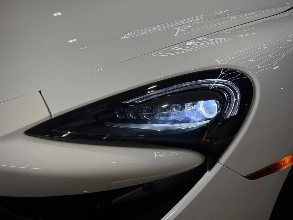 2016 McLaren 570S - Image 9 of 18