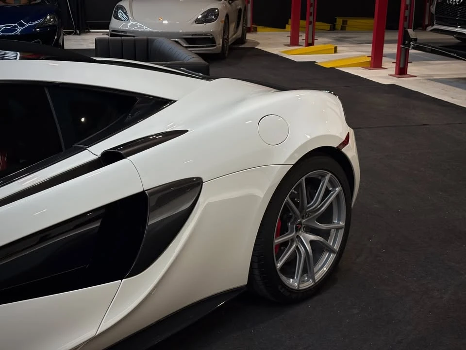 2016 McLaren 570S - Image 5 of 18