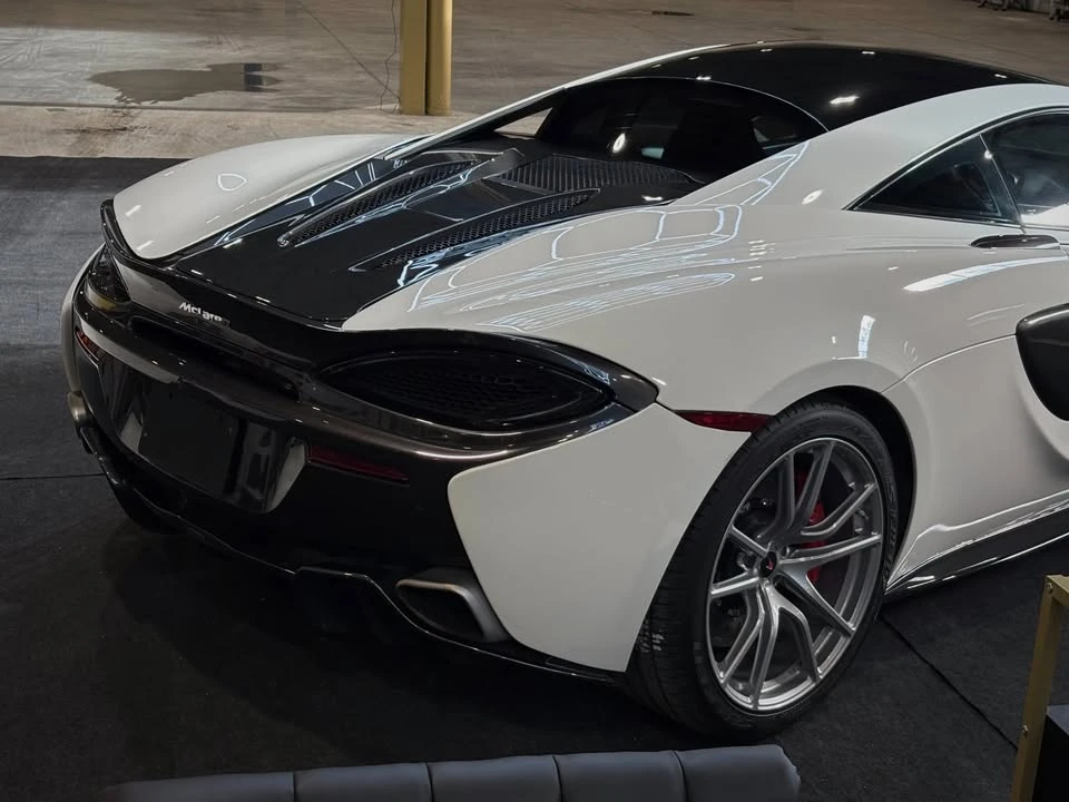 2016 McLaren 570S - Image 3 of 18