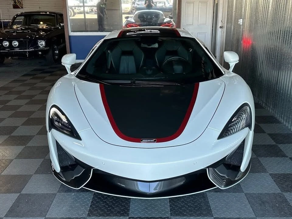 2016 McLaren 570S - Image 18 of 19