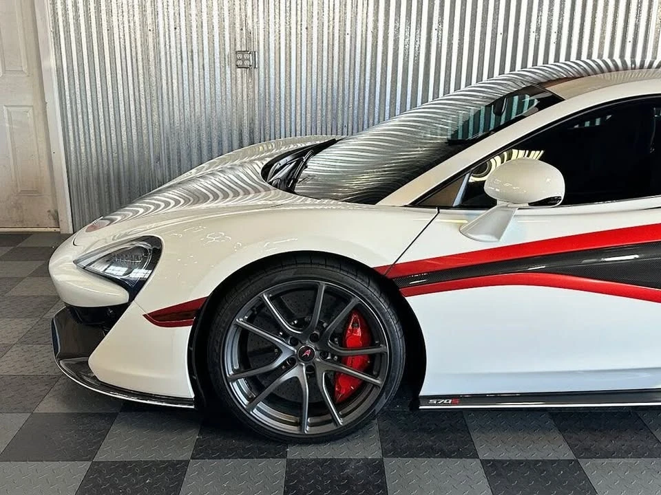 2016 McLaren 570S - Image 14 of 19