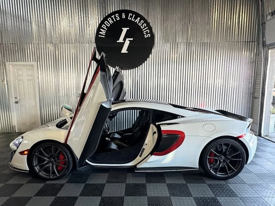 2016 McLaren 570S - Image 17 of 19