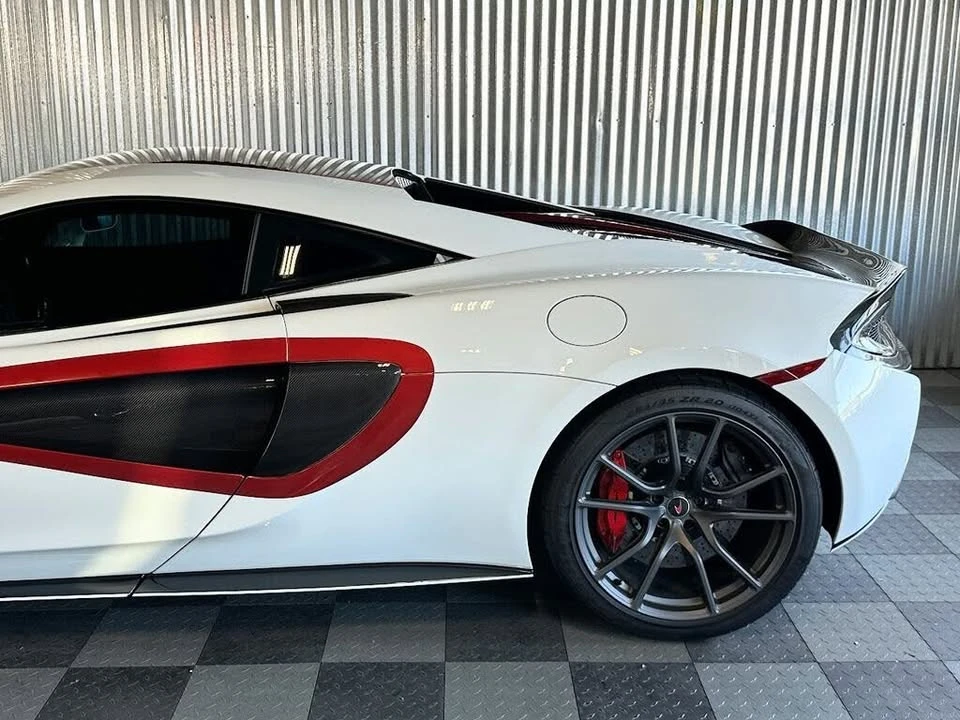2016 McLaren 570S - Image 16 of 19