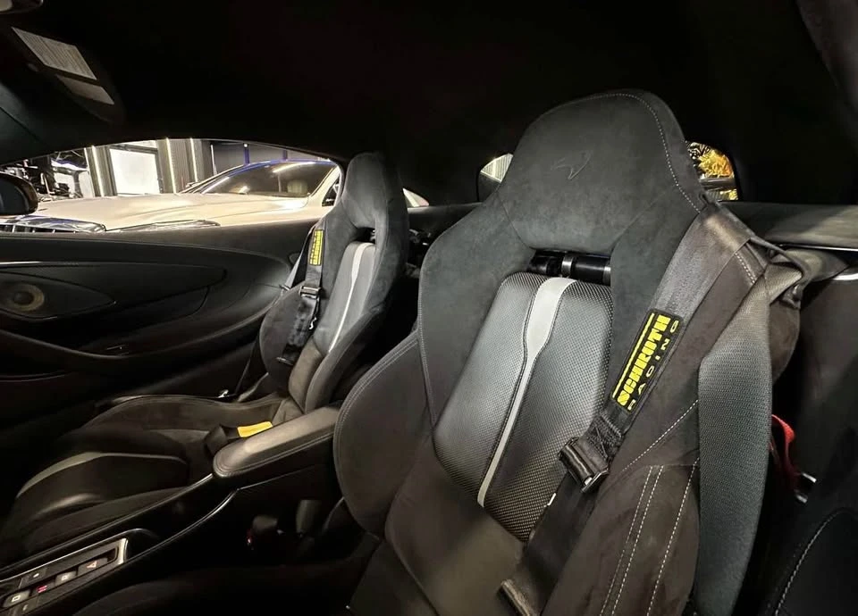 2016 McLaren 570S - Image 9 of 15