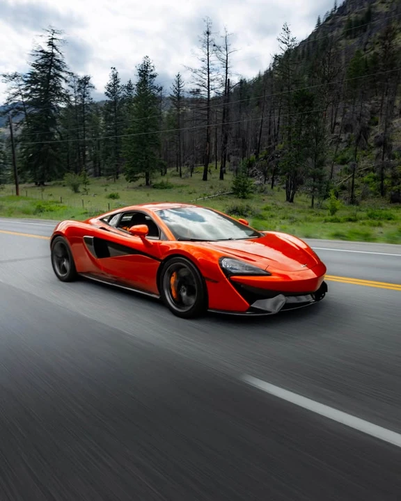 2016 McLaren 570S - Image 2 of 16