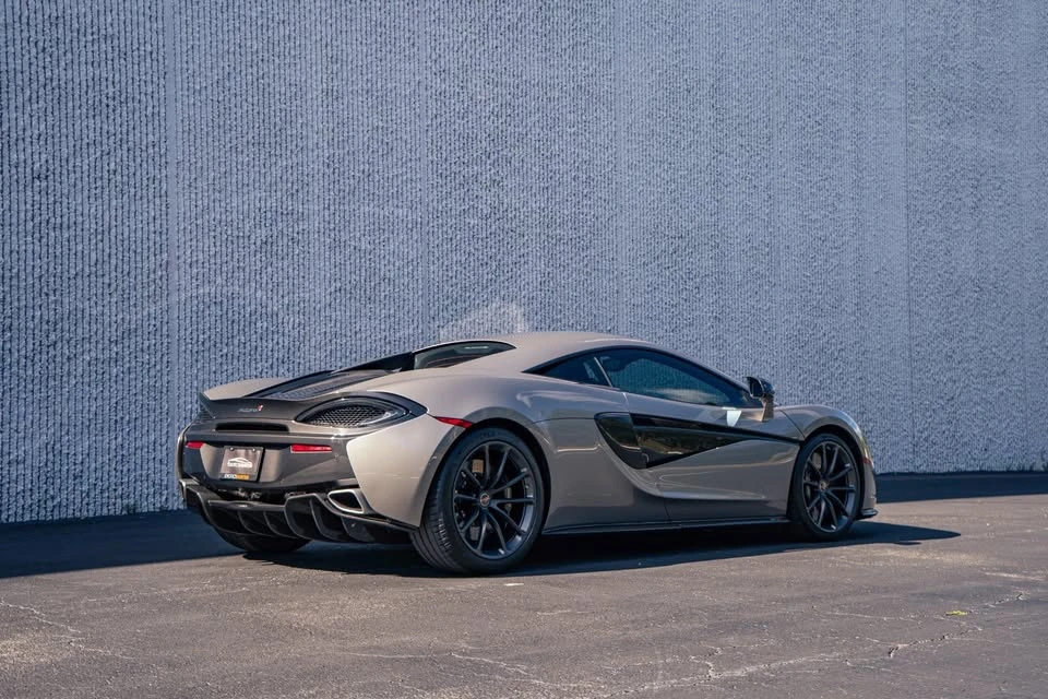2016 McLaren 570S - Image 6 of 16